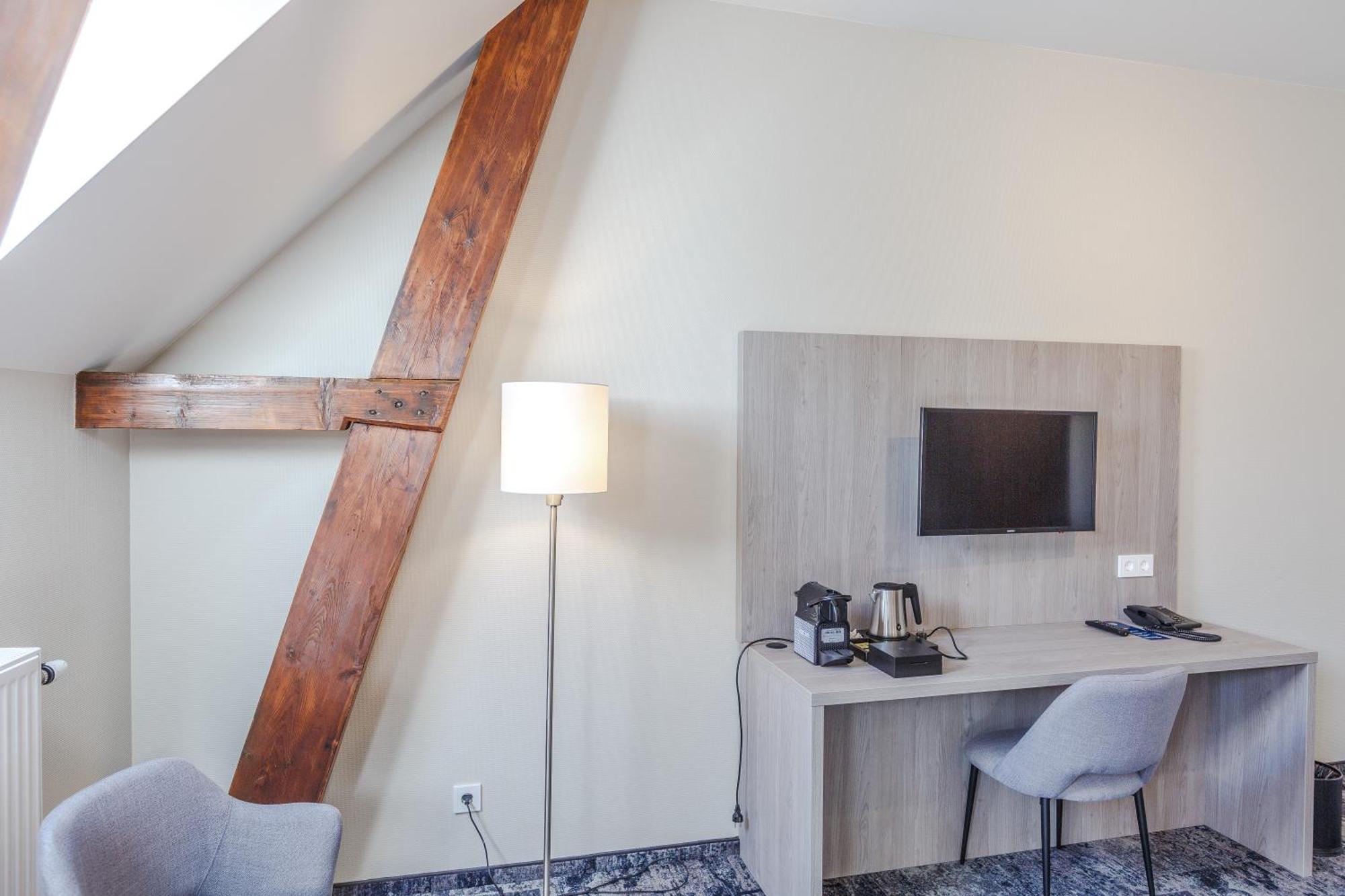 Fletcher Hotel Paleis Stadhouderlijk Hof Leeuwarden Extérieur photo