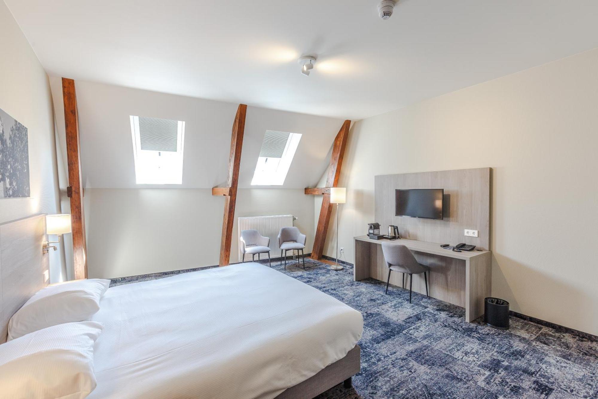 Fletcher Hotel Paleis Stadhouderlijk Hof Leeuwarden Extérieur photo