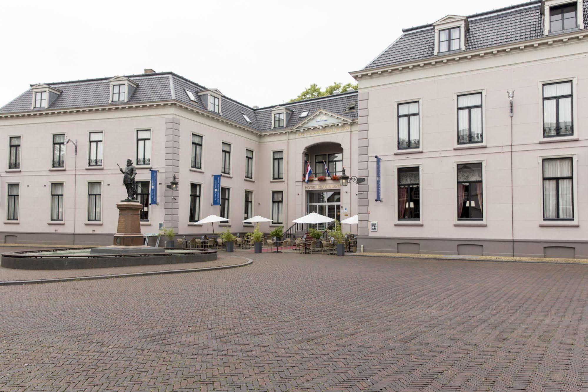 Fletcher Hotel Paleis Stadhouderlijk Hof Leeuwarden Extérieur photo